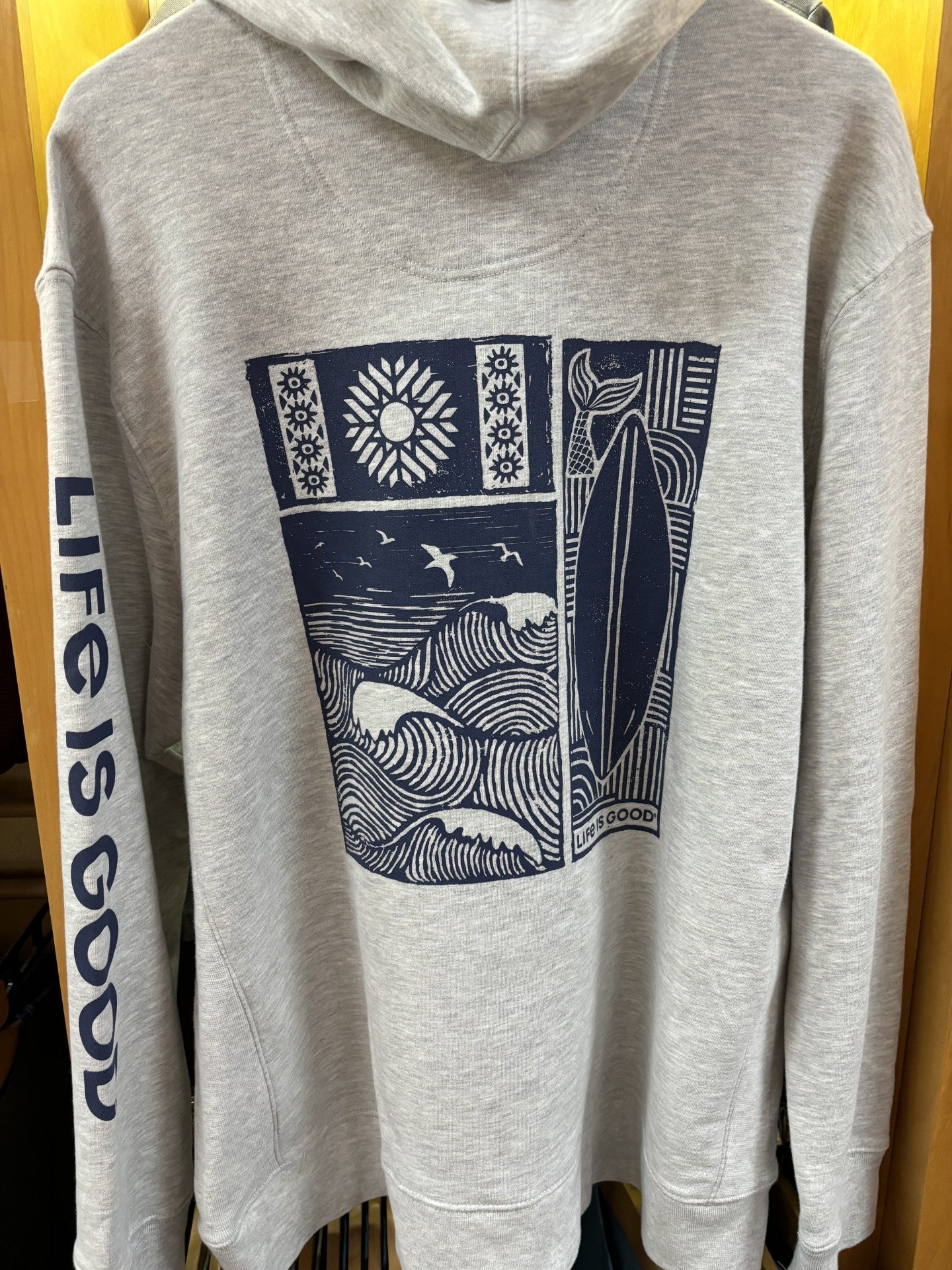 MEN'S WOODBLOCK BEACH SIMPLY TRUE HOODIE